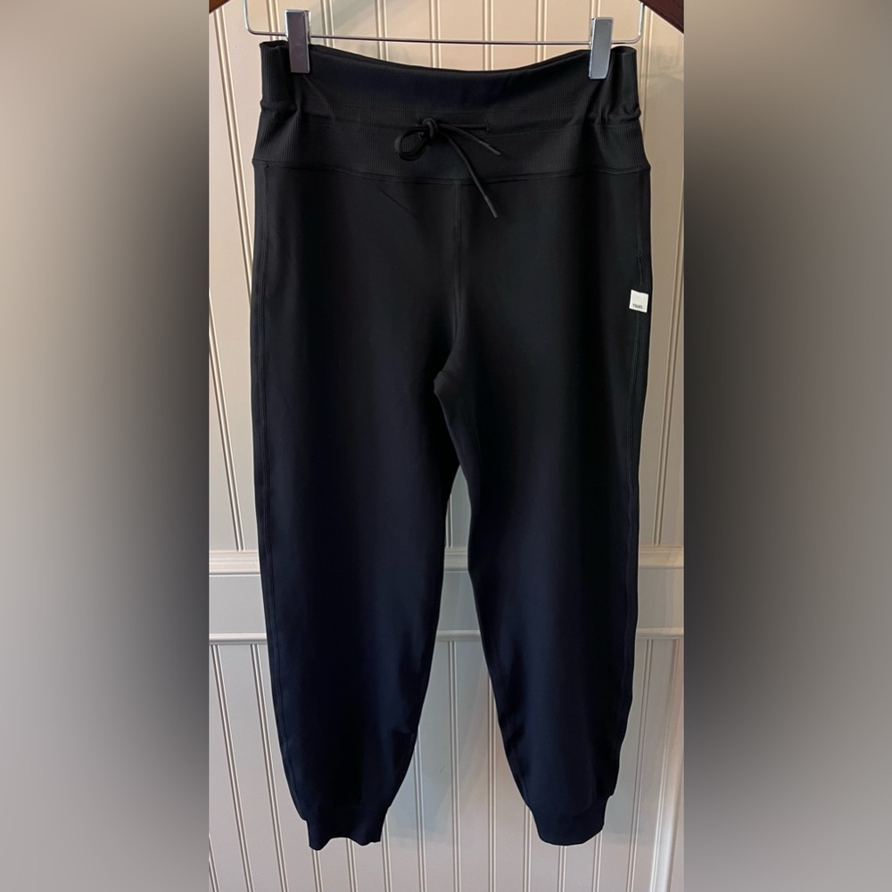 Vuori Daily Leggings Black Drawstring Moisture Wicking Woman’s Medium